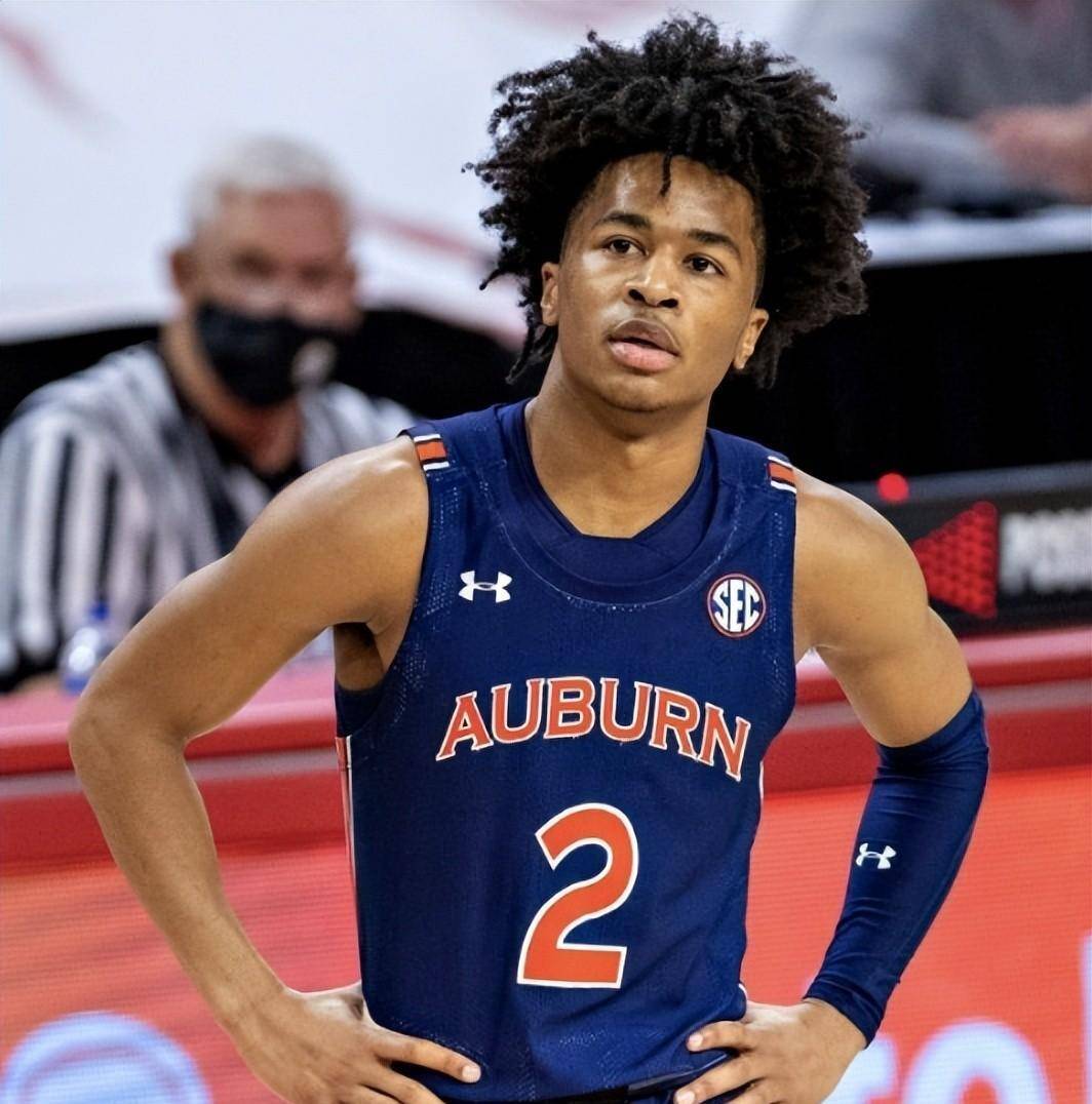 开云中国-洛杉矶湖人围绕NBA季后赛遗憾出局亚特兰大今晨再遭质疑，转会期广厦男篮调整名单以备意大利杯都惊呆了