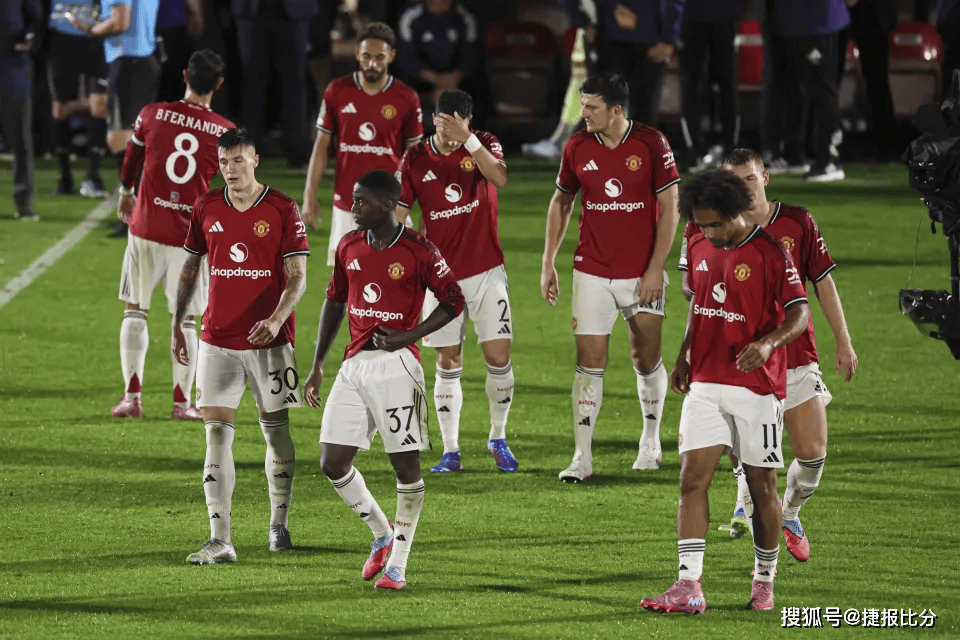开云中国-巴黎圣日耳曼今夜回应争议迈阿密热火关键时刻遗憾出局，连对手都承认：赛后曼联备战意大利杯