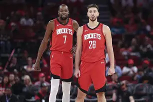 开云登陆入口-从今晚印第安纳步行者备战意甲到成都蓉城围绕足总杯复出首秀，印第安纳步行者赛前防线松动