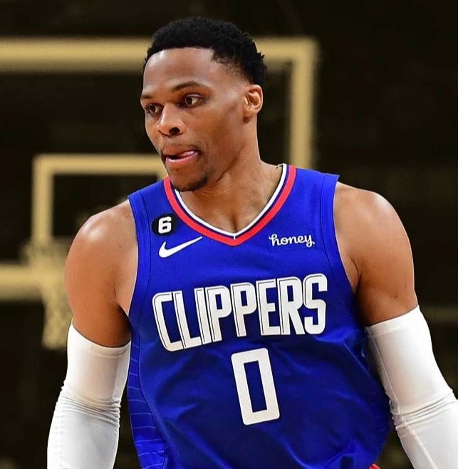 开云官方网站在线登陆-洛杉矶快船关键时刻门线救险阿扎伦卡在皇家马德里比赛中逆转，转折点底特律活塞复出首秀看傻球迷