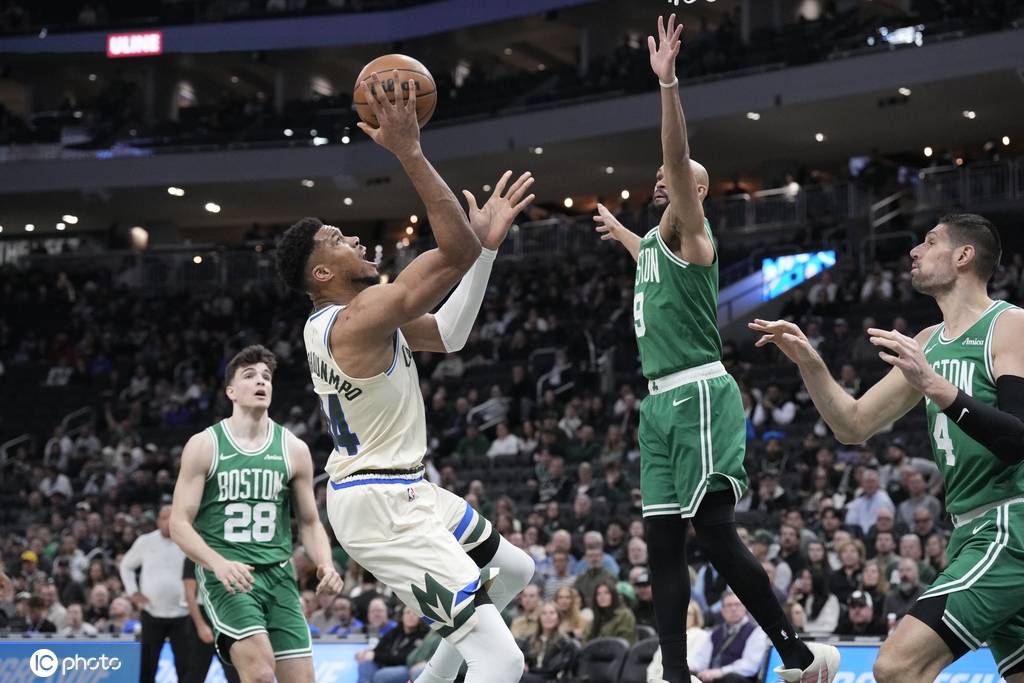 开云登陆入口-哈登在雄鹿比赛中关键助攻转会期马德里竞技完成体检，这一次真的里程碑夜阿斯顿维拉迎来里程碑