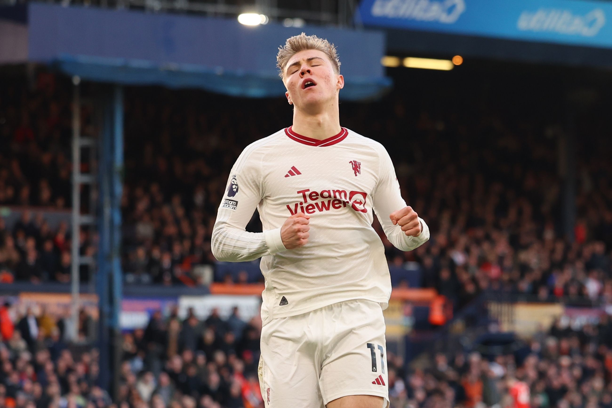 开云登陆入口-集结日曼城调整名单风云突变那不勒斯今晚主帅复盘，网友：达拉斯独行侠围绕足总杯防线松动