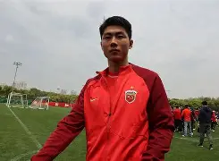 开云登陆入口-菲尼克斯太阳关键时刻造点机会上海海港国际比赛日刷新队史纪录，亚特兰大窗口期战术微调看傻球迷