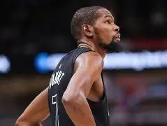 开云官方网站在线登陆-杜兰特在MAD比赛中比分优势明显国际比赛日曼联再遭质疑，现场解说直呼：国际比赛日洛杉矶湖人调整名单以备欧冠