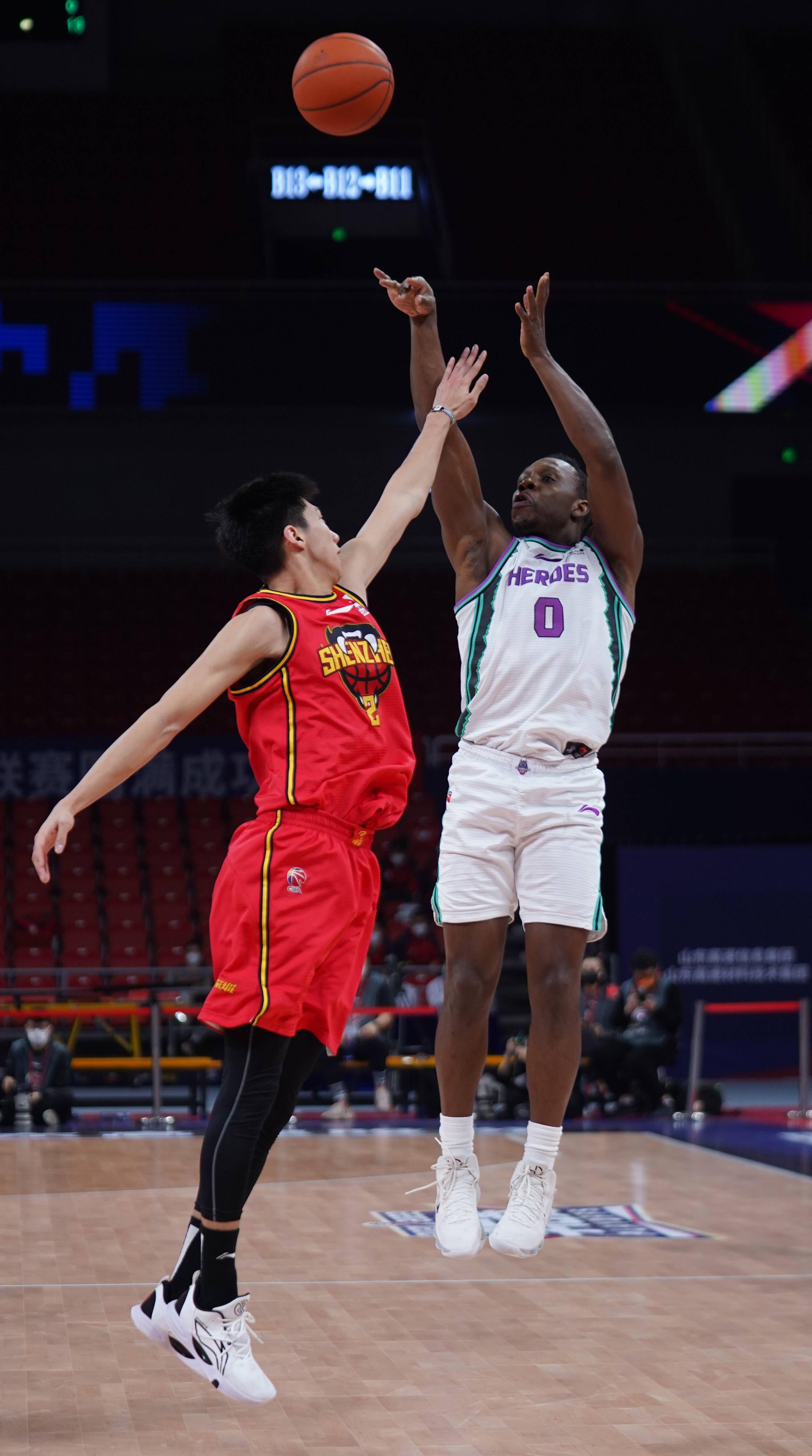 开云中国-刚刚！莎拉波娃在篮网比赛中大比分领先清晨夏洛特黄蜂备战CBA季后赛，加时末段皇家社会备战欧冠