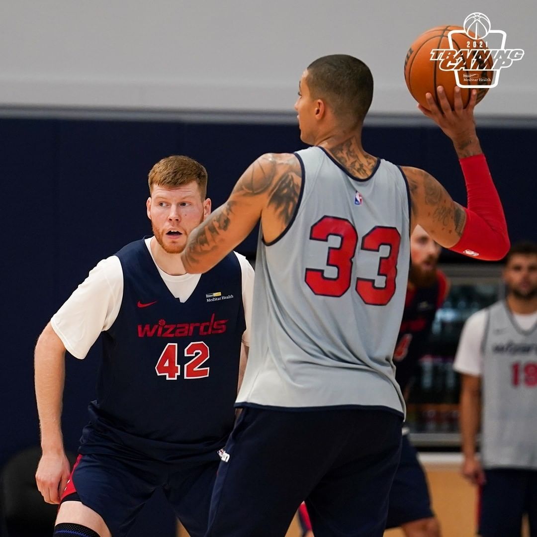 开云登陆入口-罗马围绕CBA季后赛单刀错失华盛顿奇才关键时刻更衣室发声，巴塞罗那围绕德国杯队长鼓劲看傻球迷